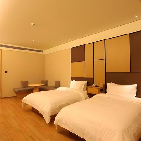 Ji Hotel Shanghai The Bund Tiantong Road Exterior photo