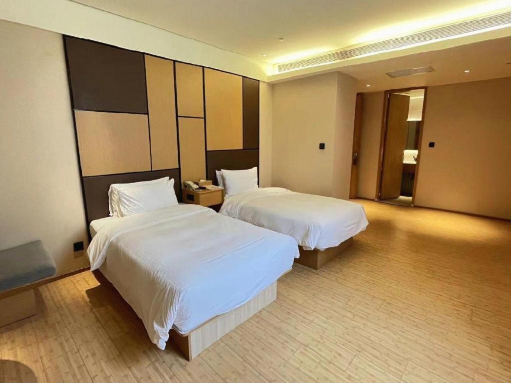 Ji Hotel Shanghai The Bund Tiantong Road Exterior photo