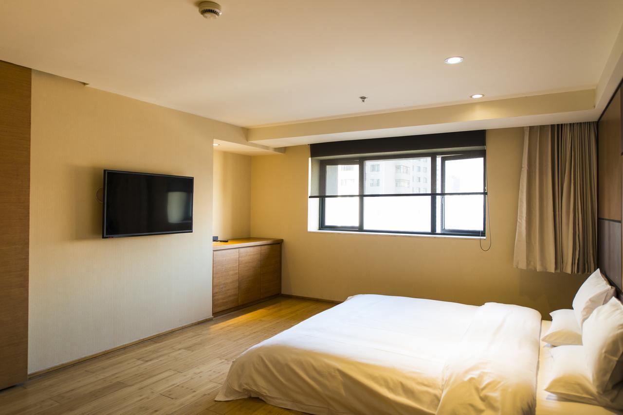 Ji Hotel Shanghai The Bund Tiantong Road Exterior photo