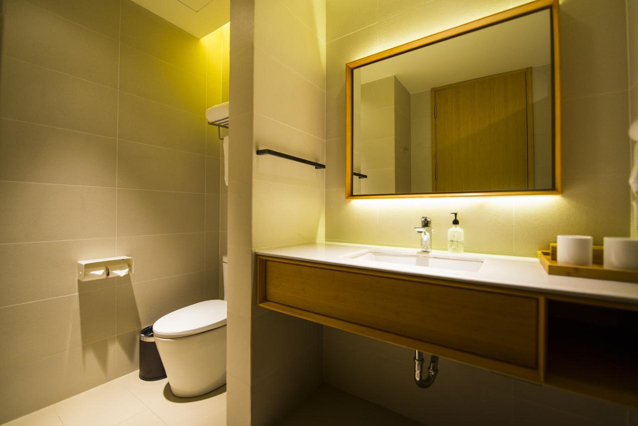 Ji Hotel Shanghai The Bund Tiantong Road Exterior photo